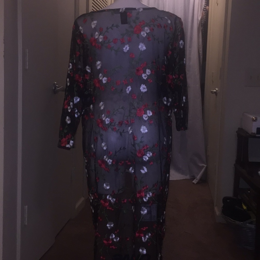 Top - Picture 3 of 3